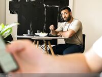 Masqulin Benjamin Blue, Mateo Zagal