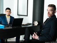 Muscular hunk wanks while showing off his irresistible big dick