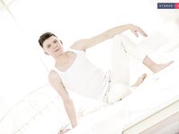 Staxus David Hollister, Ronnie Pet