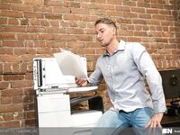 Masqulin Sir Peter, Skyy Knox