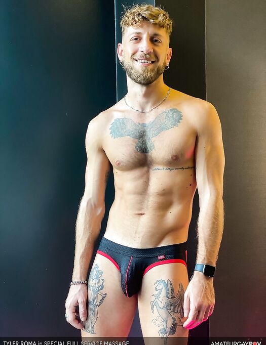 Big-assed bottom Bastian Karim has wild anal sex with a hung gay