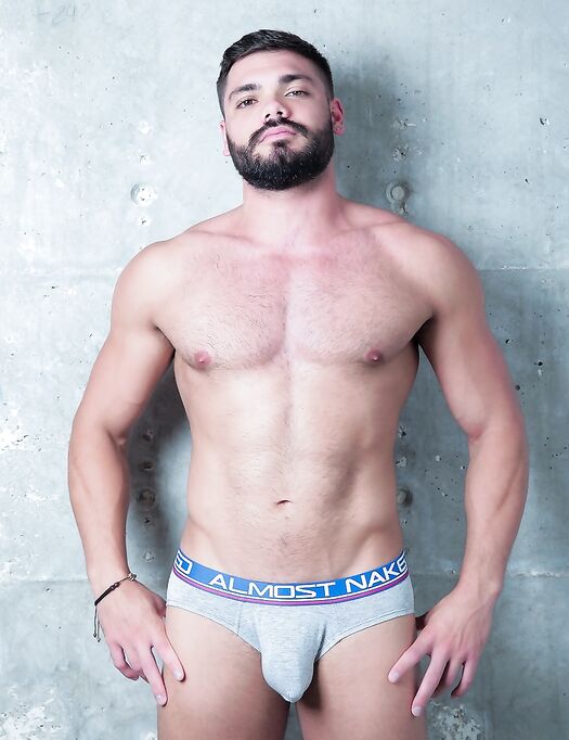 Men At Play Hector de Silva, Nicolas Brooks