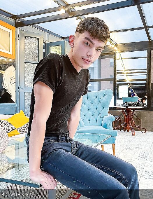 Hot twink Manuel Skye enjoys doggystyle anal sex with his stepdad