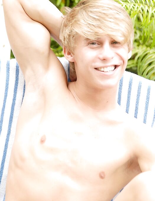 Blonde gay Tory Andrews strips and ends masturbation with a great cumshot