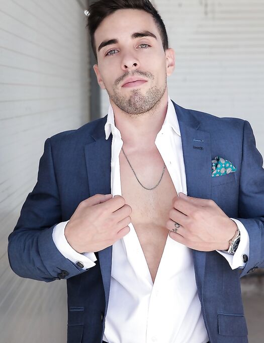 Men At Play Dato Foland, Josh Milk