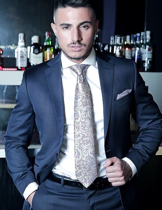 Men At Play Gabriel Lunna, Klein Kerr