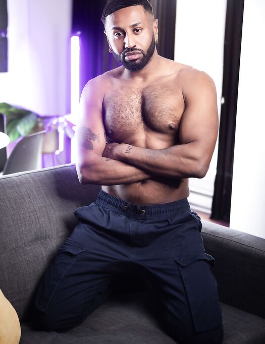 Men Com Dane Jaxson, Braxton Cruz