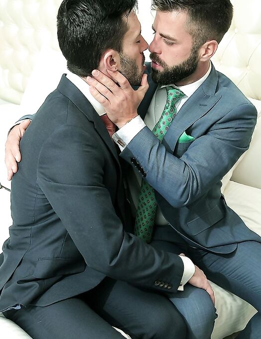 Men At Play Andy Star, Hector de Silva